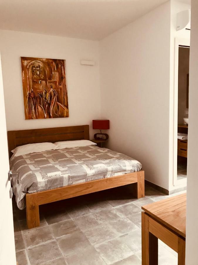 B&B Ebo' Ольбия Экстерьер фото